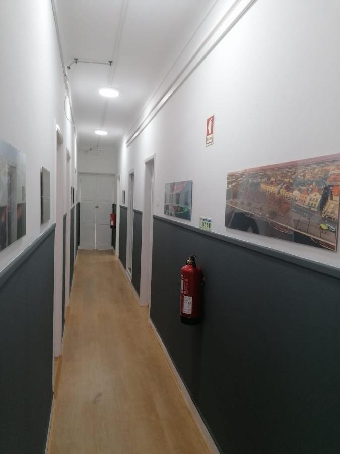 Peters Guesthouse أفيرو المظهر الخارجي الصورة