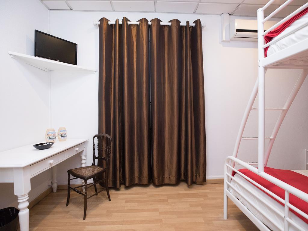 Peters Guesthouse أفيرو المظهر الخارجي الصورة